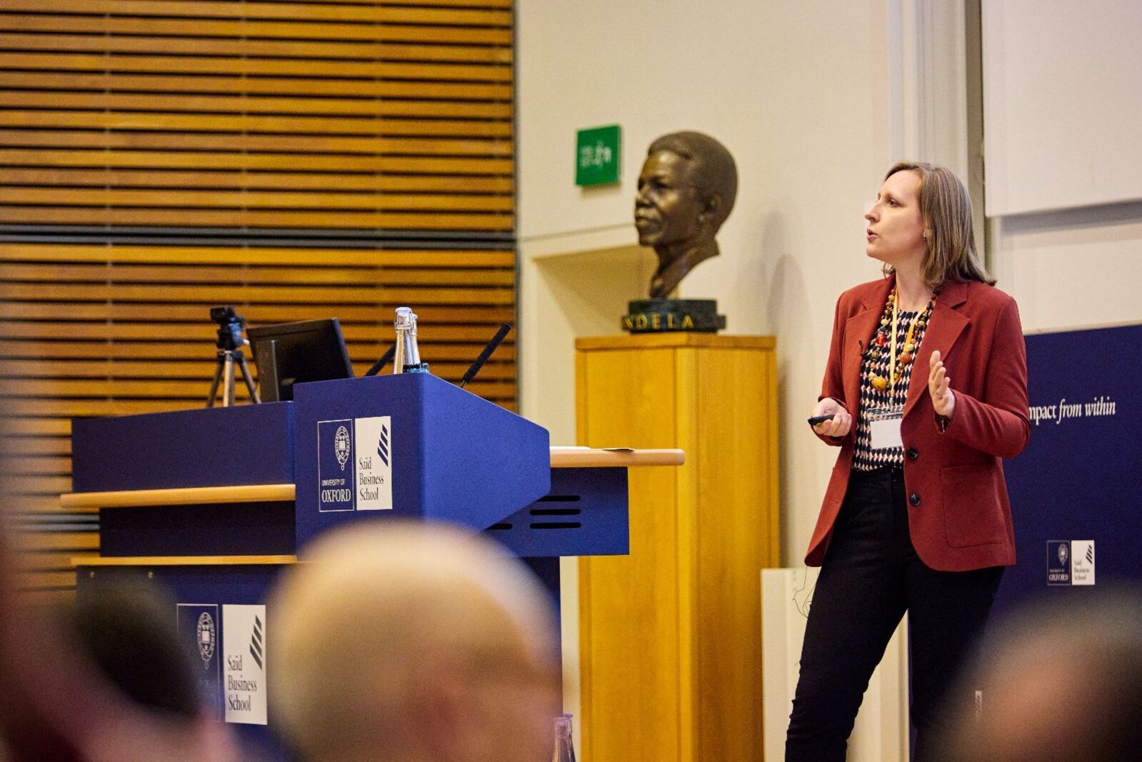  Dr Sophie Payne speaking at the Oxford Venture Builder programme
